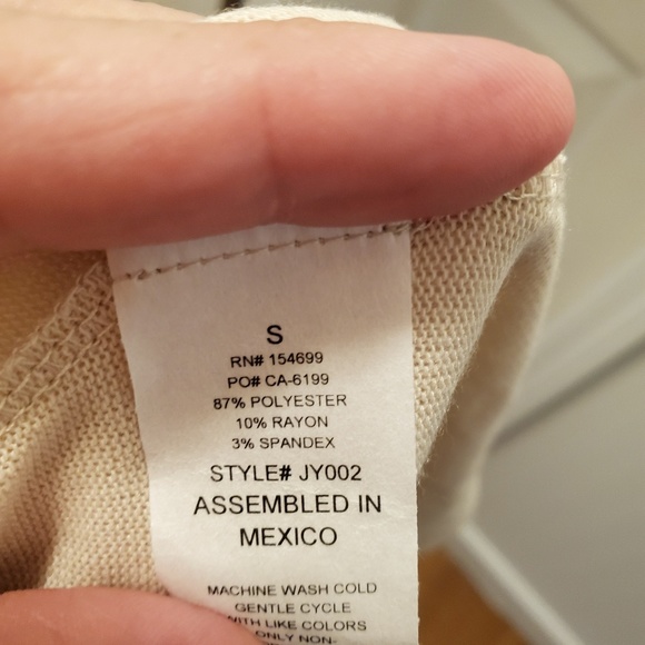 Long lite weight cardigan - Picture 8 of 8